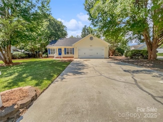 1634 Dawson Ct, Rock Hill, SC 29730