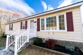 55 Judith St, Danville, NH 03819