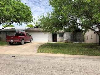 1218 Tres Rios Cir, San Angelo, TX 76903