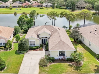 8043 Pine Hollow Dr, Mount Dora, FL 32757