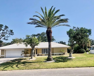 201 Chardin Dr, Nokomis, FL 34275