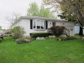 156 Brentwood Dr, Buffalo, NY 14227