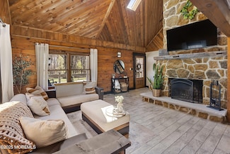 158 W Pleasant Grove Rd, Jackson, NJ 08527