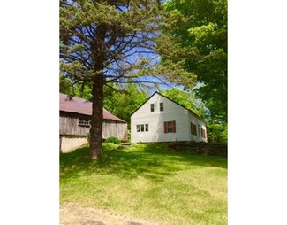 372 W Main St, Plainfield, MA 01070