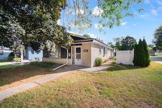 3676 S 53rd St, Milwaukee, WI 53220