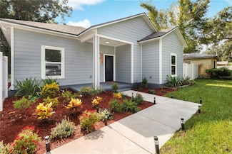 1114 N Johnson St, Plant City, FL 33563