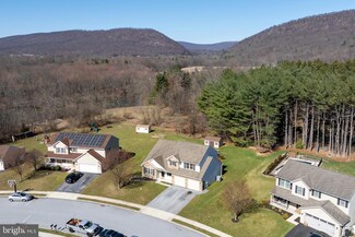 19 Kreider Dr, Jonestown, PA 17038