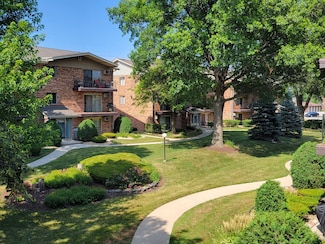 5340 Waterbury Ct Unit 2103, Crestwood, IL 60445