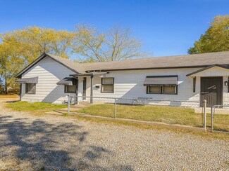 13120 4th St, Grandview, MO 64030