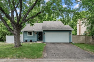 1428 Willow Creek Ln, Saint Paul, MN 55126