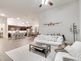 24718 Las Pilas, San Antonio, TX 78261