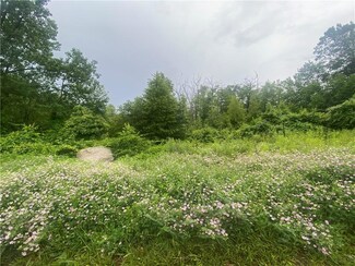 4 Cavalry Dr, Smithfield, RI 02917