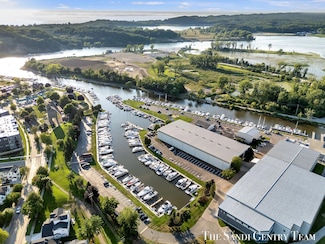 132 Wharfside Unit 132, Grand Haven, MI 49417