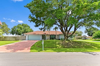 1086 SW Goodman Ave, Port Saint Lucie, FL 34953
