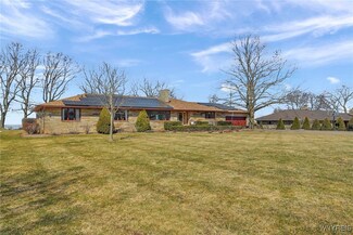 5918 Old Lake Shore Rd, Lake View, NY 14085
