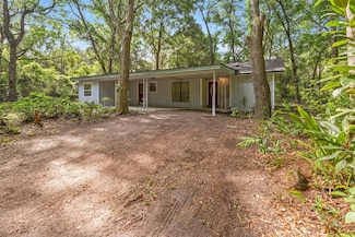 2425 SE 9th Place, Gainesville, FL 32641
