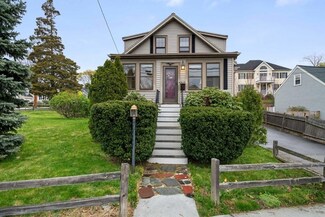782 E Squantum St, Quincy, MA 02171