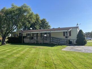 14 Mark St, Poland, ME 04274
