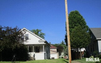 2135 7th St, East Moline, IL 61244
