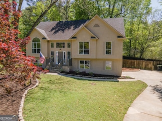 11 Line Creek Cir, Sharpsburg, GA 30277
