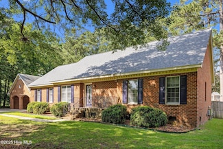 212 Evanswood Dr, Greenville, NC 27858