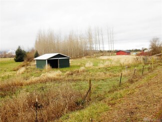 358 E Birnie Slough Rd, Cathlamet, WA 98612