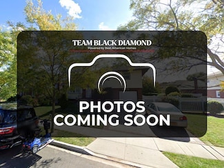 652 Shady St, Hempstead, NY 11550