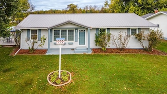 108 S 5th Ave, Edgar, WI 54426