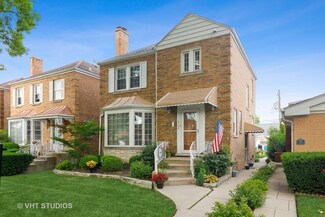 6135 N Tripp Ave, Chicago, IL 60646