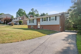 121 Charles Dr, Irwin, PA 15642