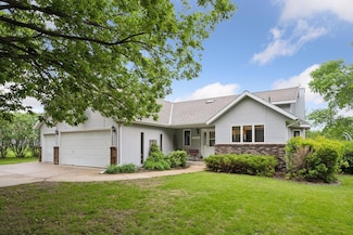 900 Richland Ave SW, Willmar, MN 56201