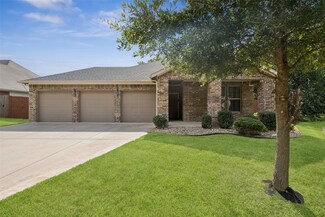 1700 Fairway Dr, Sherman, TX 75090