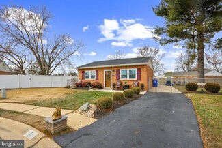 1 Defoe Cir, Newark, DE 19702