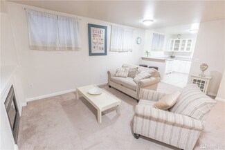 403 Terry Ave Unit 3, Seattle, WA 98104