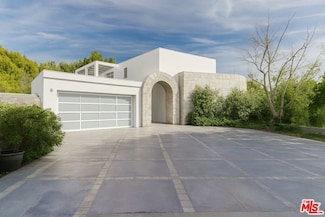 1111 Bel Air Place, Los Angeles, CA 90077