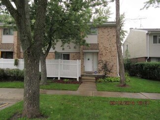 806 Pin Oak Ln Unit 5, University Park, IL 60484