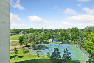 1181 Edgcumbe Rd Unit 501, Saint Paul, MN 55105