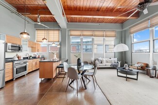 118 Holmes St Unit 302, Quincy, MA 02171