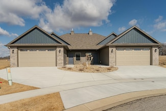 881 Picadilly Ln NW, Rochester, MN 55901