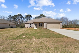 107 NE Adams Ave, Magee, MS 39111