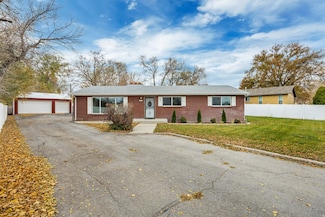 185 W Clark St, Grantsville, UT 84029