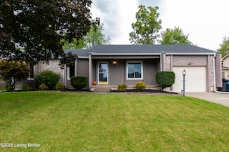 8015 Schroering Dr, Louisville, KY 40291