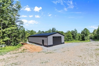 1371 Alexis High Shoals Rd, Dallas, NC 28034