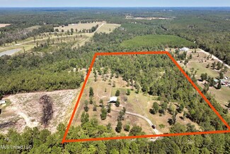 235 Park Dr, Lucedale, MS 39452