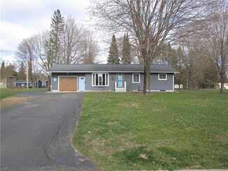 811 E 5th St N, Ladysmith, WI 54848