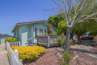 1285 Harcourt Ave, Seaside, CA 93955