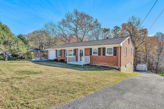 4472 Stonewall Rd NW, Roanoke, VA 24017