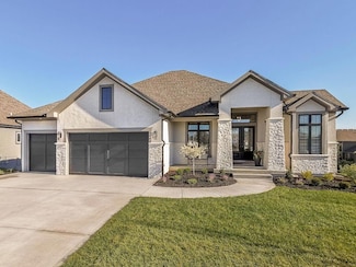 2908 NE 102nd St, Kansas City, MO 64155