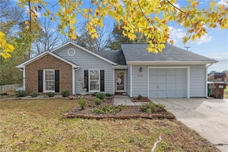 4002 Peregrine Ct, High Point, NC 27265