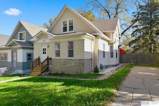 1457 S 12th St, Omaha, NE 68108